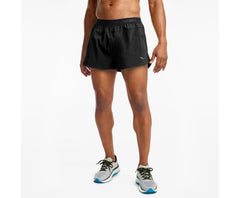 Saucony Outpace 2.5" Split Short Black | Men Bottoms