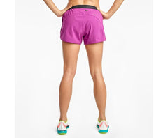 Saucony Outpace 2.5" Split Short Clover | Women Bottoms