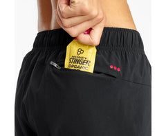 Saucony Outpace 3" Short Black | Women Bottoms