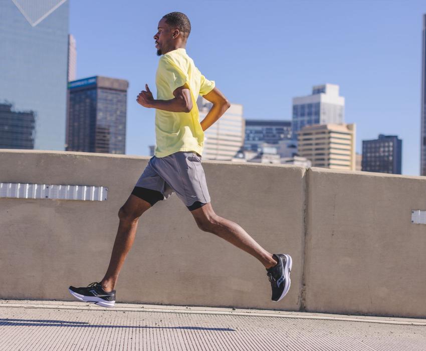 Saucony Axon Charcoal / Black | Men Running