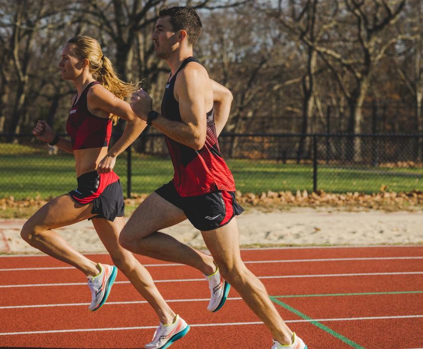 Saucony Elite Split Short Black / Red | Men Bottoms