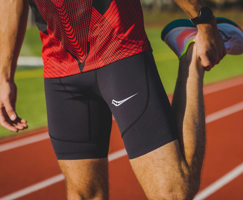 Saucony Elite Tight Short Black / Red | Men Bottoms