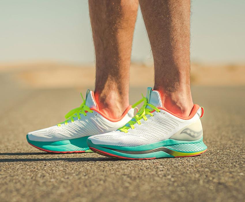 Saucony Endorphin Shift White Mutant | Men Running