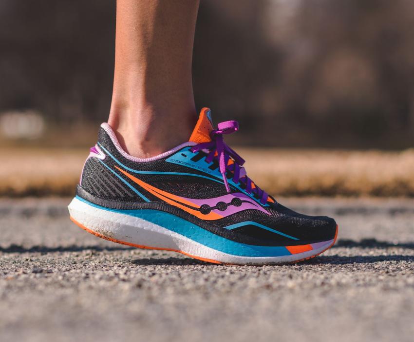 Saucony Endorphin Speed Future / Neon | Women Running
