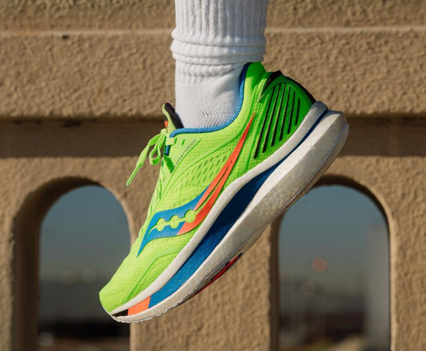 Saucony Endorphin Speed Green / Blue | Men Running