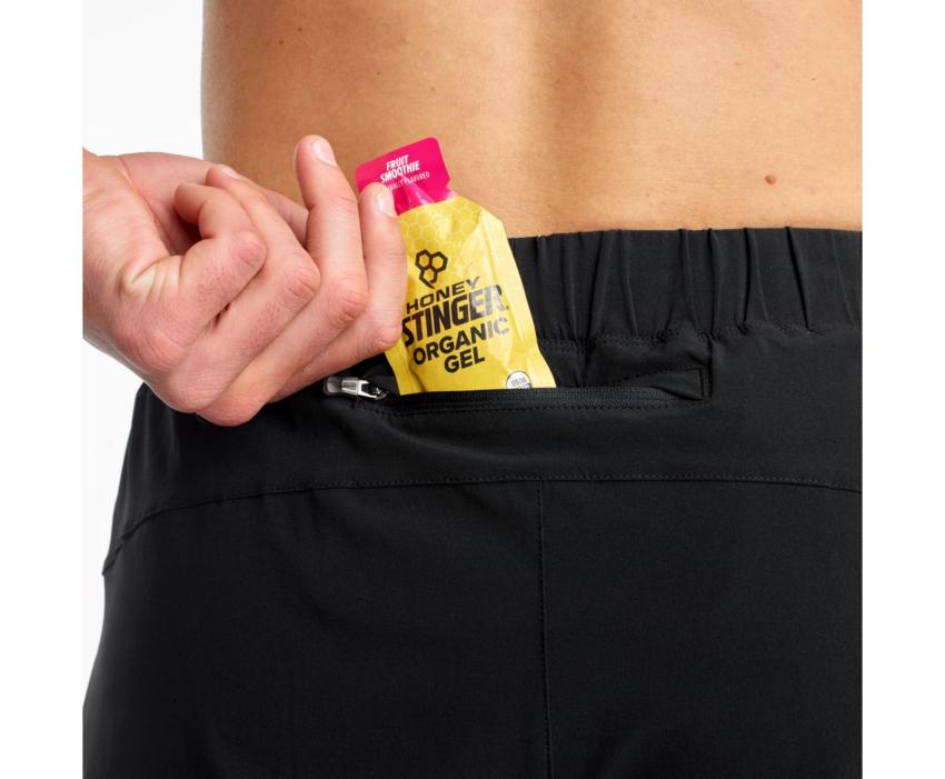 Saucony Outpace 5" Short Black | Men Bottoms