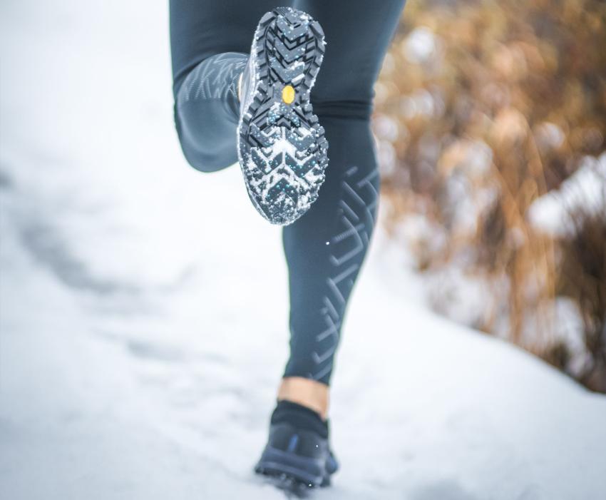 Saucony Peregrine ICE+ Black / Blue | Men Running