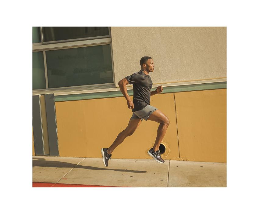 Saucony Triumph 18 Wide Charcoal / White | Men Wide Widths